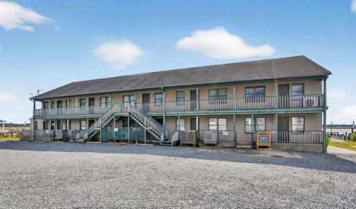 Photo #5 of 7482 EAST SIDE RD, CHINCOTEAGUE, VA