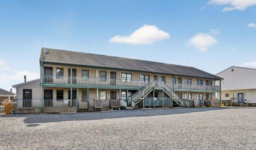 Photo #6 of 7482 EAST SIDE RD, CHINCOTEAGUE, VA