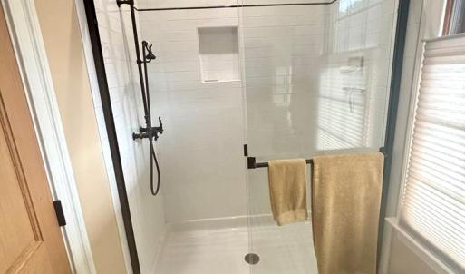 Downstairs full bath