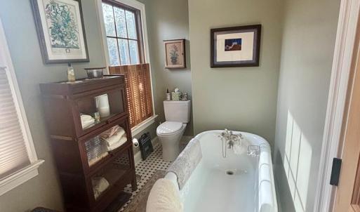Claw foot bath in upstairs full bathroom