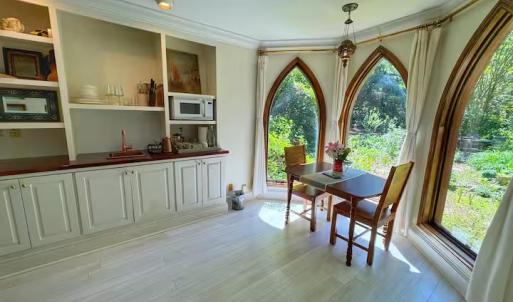 Guest suite