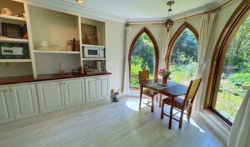 Guest suite
