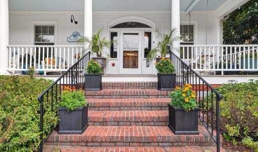 Photo #2 of 403 TAZEWELL AVE, CAPE CHARLES, VA 0.3 acres