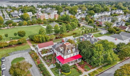 Photo #3 of 403 TAZEWELL AVE, CAPE CHARLES, VA 0.3 acres