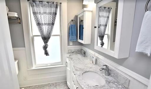 Double Vanity in Primary Bathroom