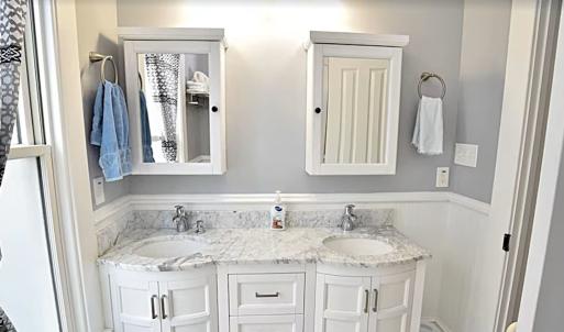 Primary Full Bath