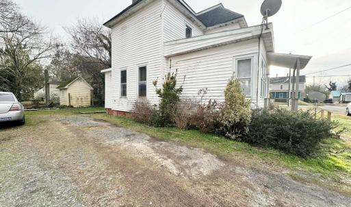 Parking Area Apt B and C