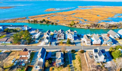 Photo #3 of 4406 MAIN ST, CHINCOTEAGUE, VA 0.2 acres