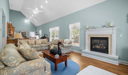 Photo #4 of 4515 DEEP HOLE RD, CHINCOTEAGUE, VA 1.0 acres