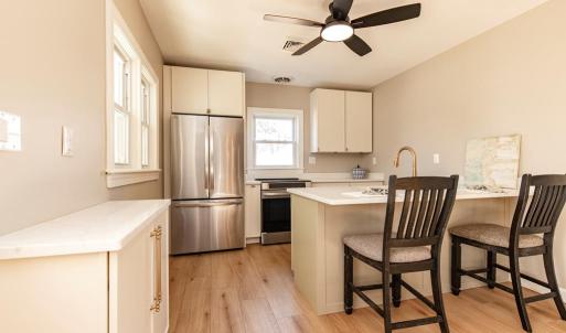 Kitchen with quartz counters