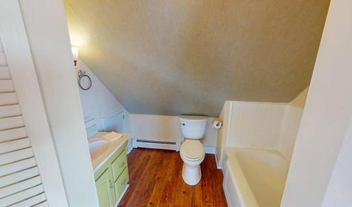 Primary suite full bath.