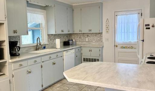 Photo #4 of 5572 MAIN ST, CHINCOTEAGUE, VA 0.2 acres