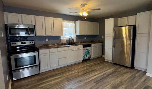 Eat in Kitchen with Plenty of cabinets.