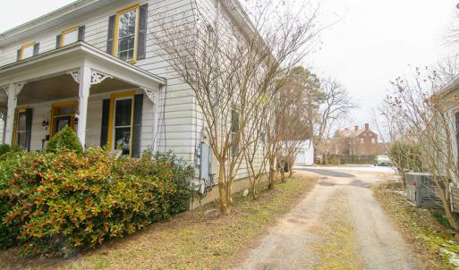 Driveway shared with neighbor