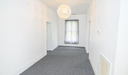 2nd Floor Apt- Entrance