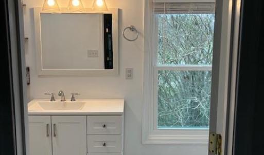 upstairs bathroom