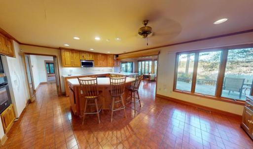 Large eat in Kitchen