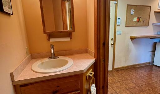 1/2 bath off of kitchen