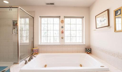 Luxurious jetted tub