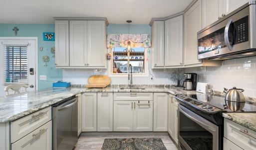 Photo #14 of 7718 EAST SIDE RD, CHINCOTEAGUE, VA