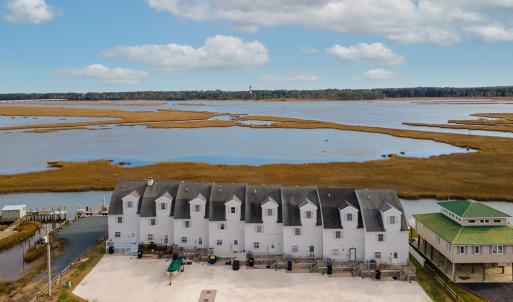 Photo #4 of 7718 EAST SIDE RD, CHINCOTEAGUE, VA