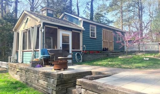 Detached Gar./Screen Room