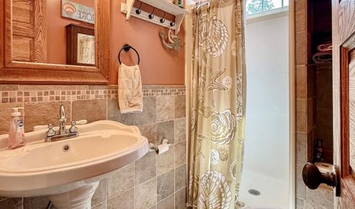 full bath downstairs