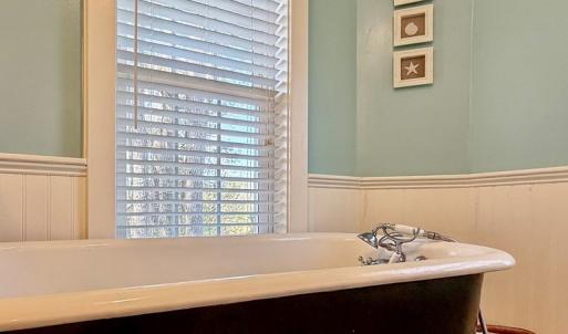 bathroom v2 - upstairs