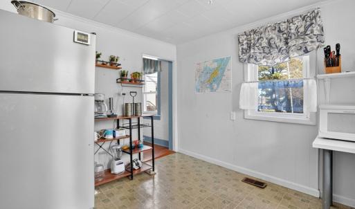 Photo #18 of 4214 MAIN ST, CHINCOTEAGUE, VA 0.1 acres