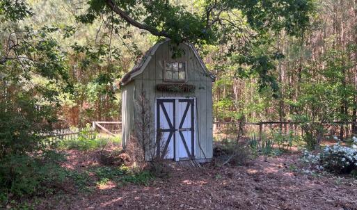 Shed