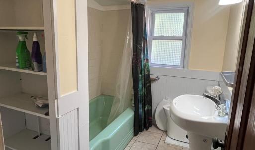Upstairs Bathroom