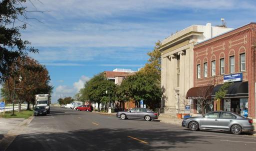 Main Street-Cape Charles, Historic Cape Charles is 20 minutes to the south with a large public beach, restaurants and an active playhouse  (Palace Theatre) featuring plays and musicals weekly.