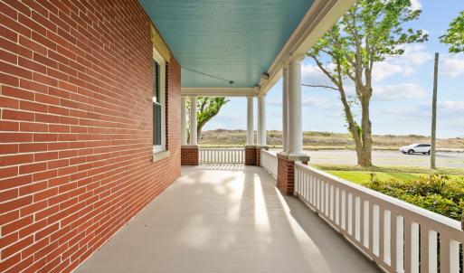 Photo #10 of 306 BAY AVE, CAPE CHARLES, VA 0.5 acres
