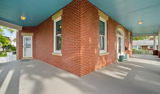 Photo #11 of 306 BAY AVE, CAPE CHARLES, VA 0.5 acres