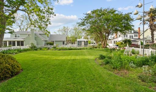 Photo #21 of 306 BAY AVE, CAPE CHARLES, VA 0.5 acres
