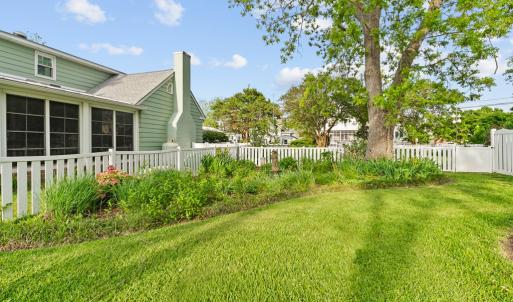 Photo #8 of 306 BAY AVE, CAPE CHARLES, VA 0.5 acres