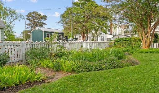 Photo #112 of 306 BAY AVE, CAPE CHARLES, VA 0.5 acres