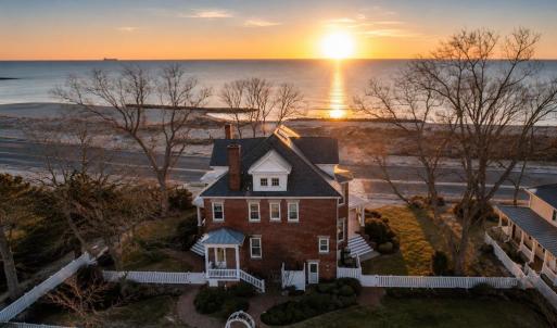 Photo #2 of 306 BAY AVE, CAPE CHARLES, VA 0.5 acres