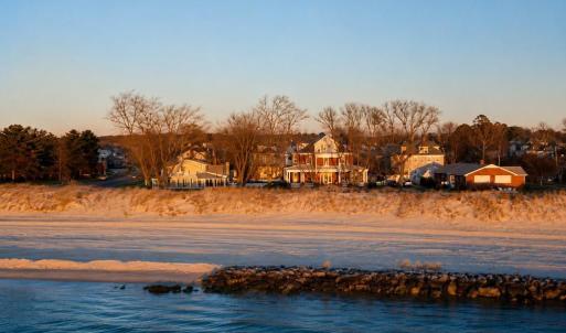 Photo #20 of 306 BAY AVE, CAPE CHARLES, VA 0.5 acres