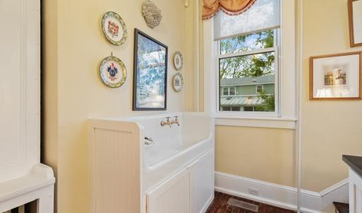 Photo #63 of 306 BAY AVE, CAPE CHARLES, VA 0.5 acres