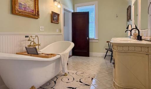 Photo #146 of 212 BAY AVE, CAPE CHARLES, VA 0.3 acres