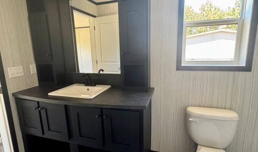 Primary ensuite bathroom