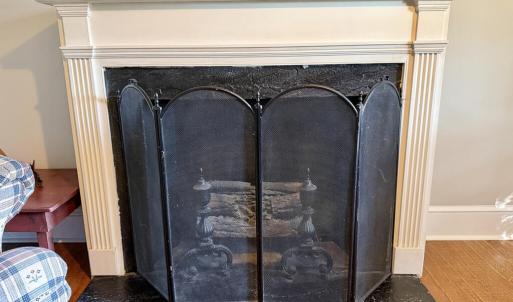 Gas Logs fireplace in living room