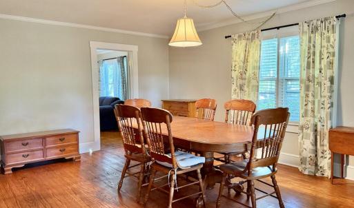Dining room - view from front door