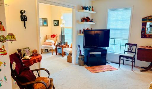 Living Room/Den