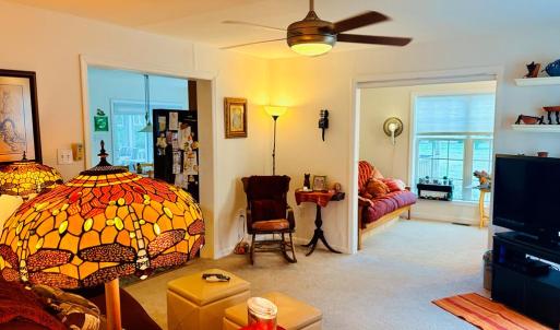 Living Room/Den