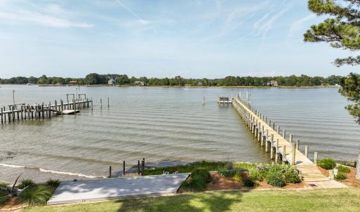 Dock