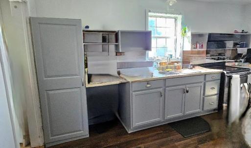 43B Kitchen