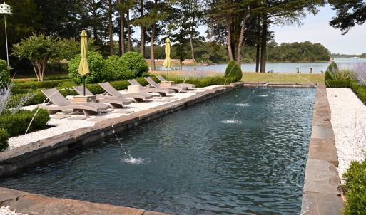 Pool fountain mode