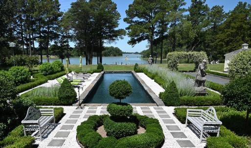 sculptured garden symmetry